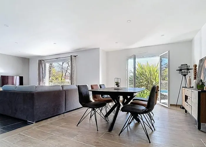 Entre Pyrenees Et Pays Basque Villa *